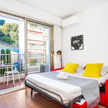 Proche Et Centre - Coquet - Fg * マントン