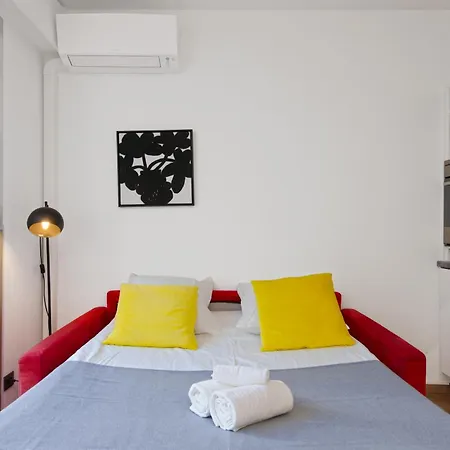 Proche Et Centre - Coquet - Fg マントン